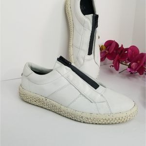 🆕️💥Oxs Woobie zipper sneaker